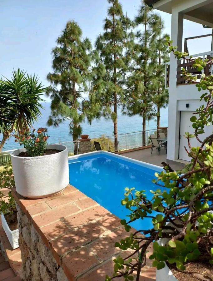 Villa'S Apartment On The Beach, Swimming Pool A/C Palermo Exterior photo