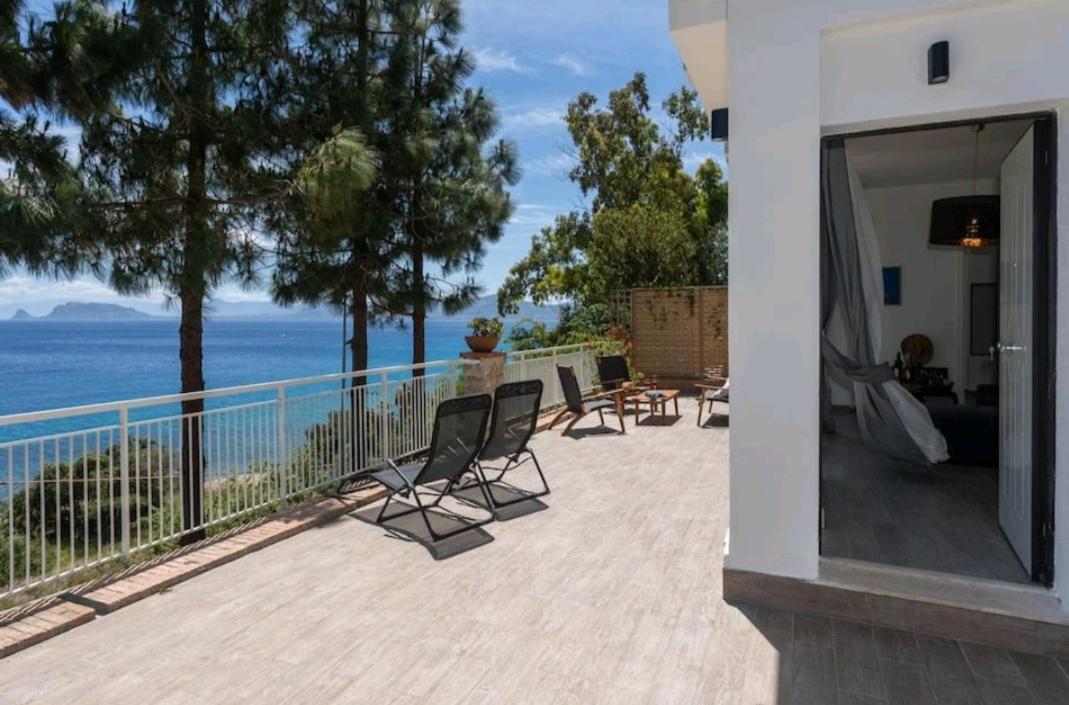 Villa'S Apartment On The Beach, Swimming Pool A/C Palermo Exterior photo